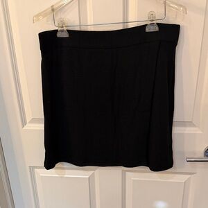 GAP women’s knit black skirt with gold over accent and elastic waist - size XL
